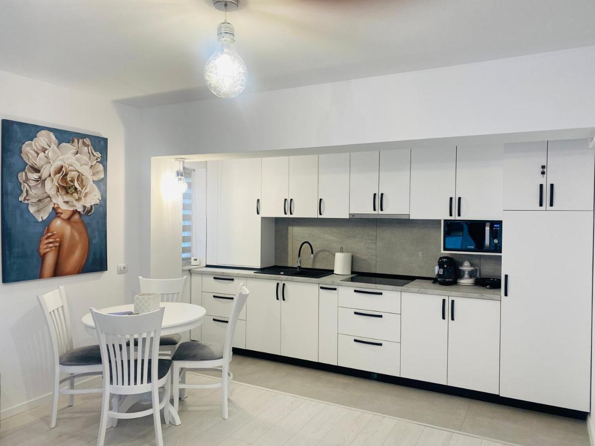 Luxury Prince Кымпулунг-Молдовенеск Экстерьер фото